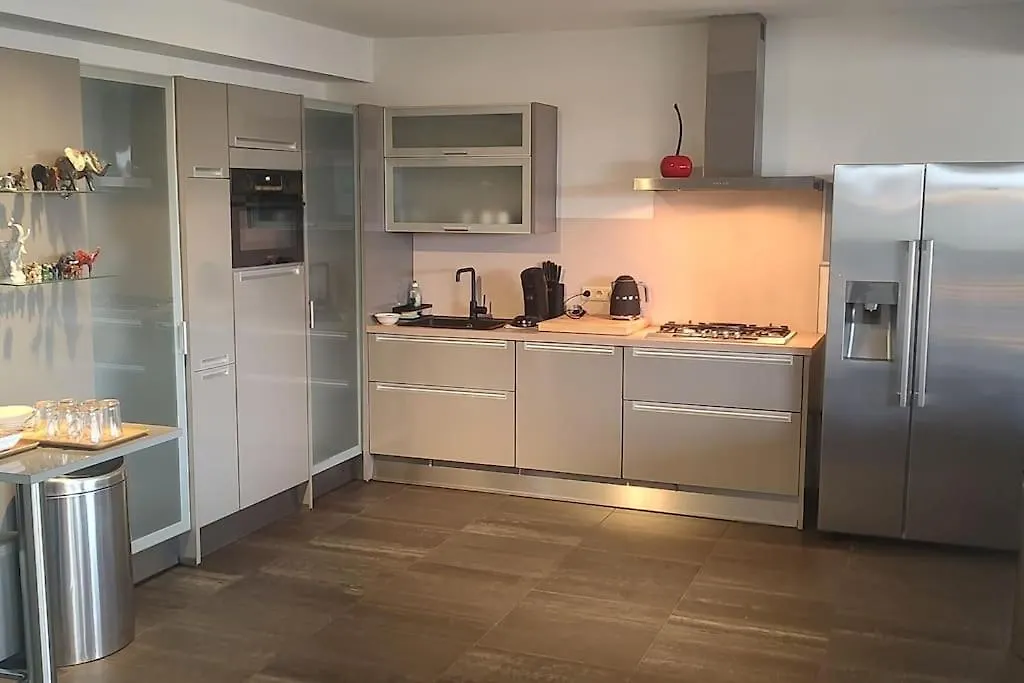 Schitterende Loft Met Gratis Parking, Vlakbij Antwerpen Apartamento