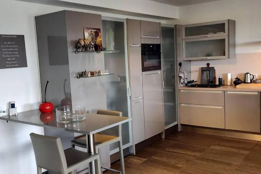 Schitterende Loft Met Gratis Parking, Vlakbij Antwerpen Apartamento 0*,  Bélgica